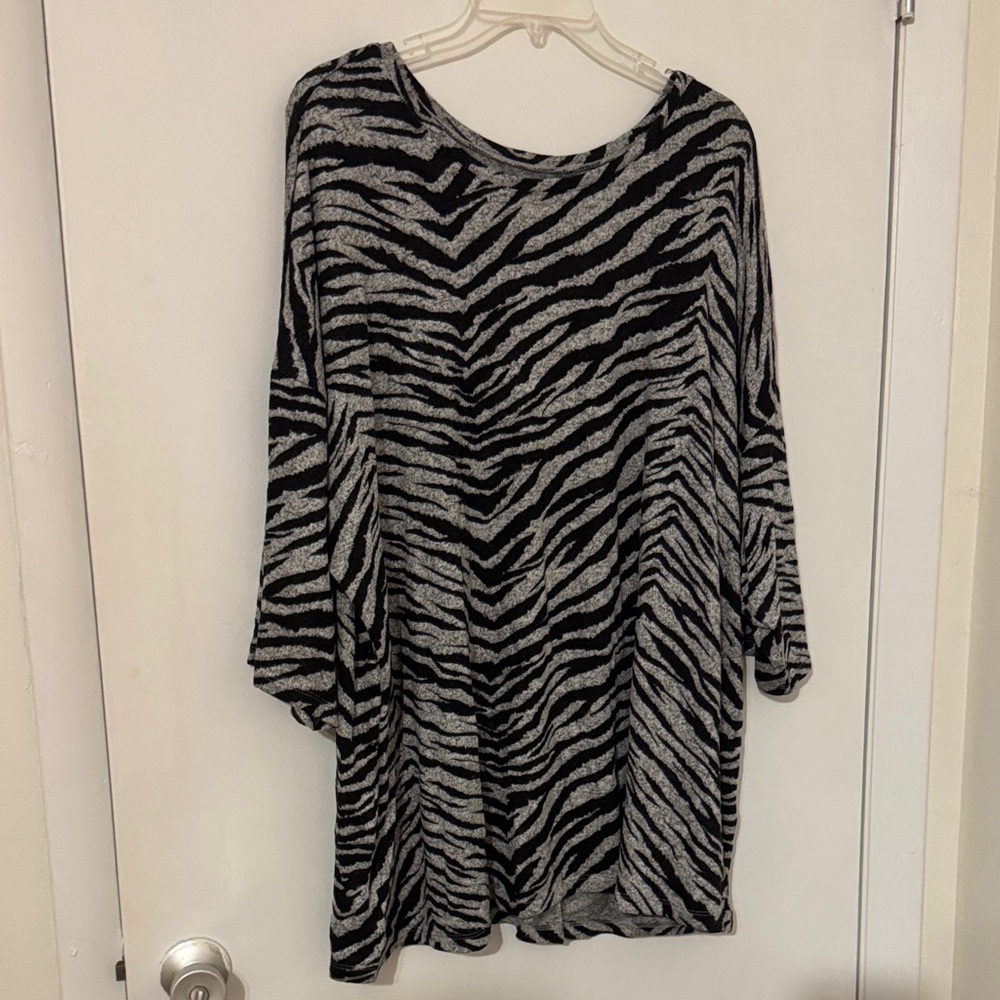 Torrid Gray and Black Zebra Print Women's Top